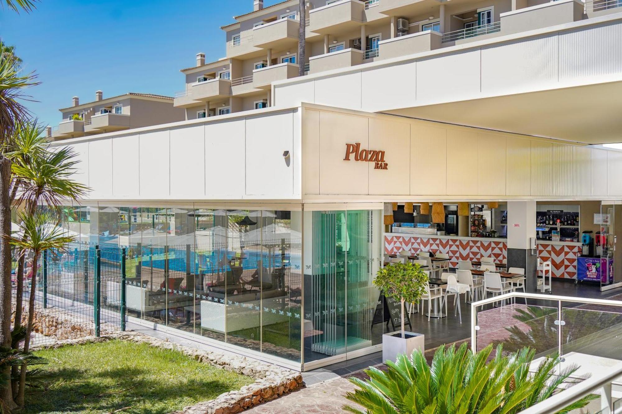 Aparthotel Vitors Plaza 4*